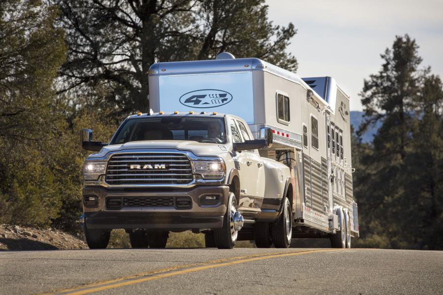  Ram 3500 Longhorn Mega Cab Dually (D2) 2019 года  (фото 3 из 5)